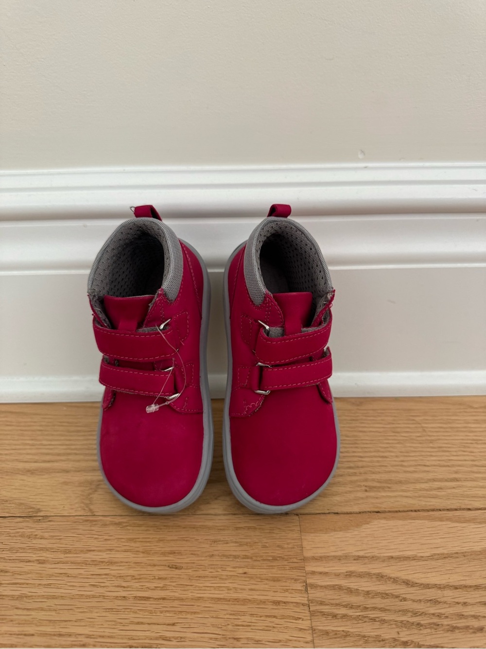 Brand New! Be Lenka barefoot Kids Raspberry Pink All year around sneaker